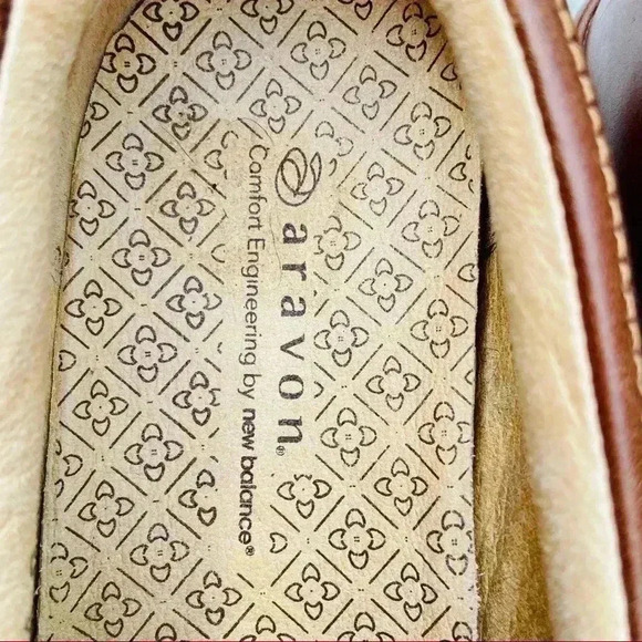 Aravon Brown Leather Comfort Slip On Loafers Size 8D - Picture 7 of 16